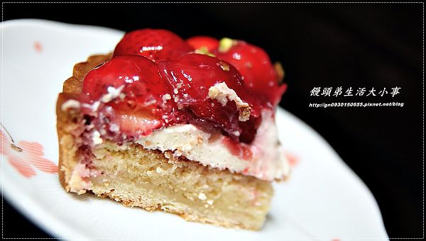 青山工房：【青山工房】哇！！有沒有搞錯滿滿的草莓♪♪法式草莓派♪♪