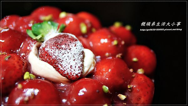 青山工房：【青山工房】哇！！有沒有搞錯滿滿的草莓♪♪法式草莓派♪♪