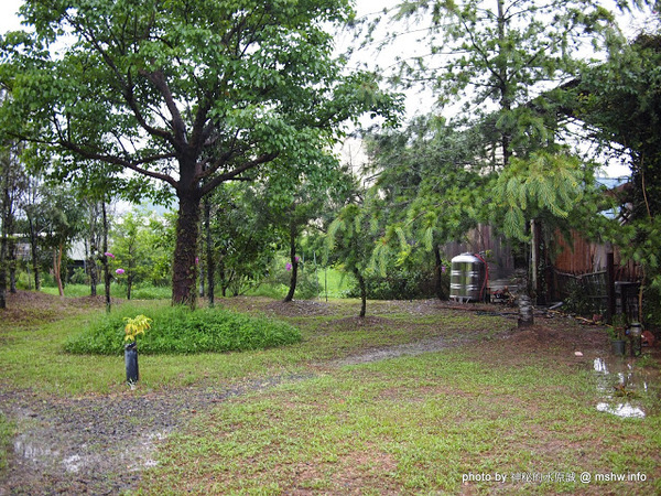 戲綠川民宿:【景點】【食記】南投戲綠川民宿&部落美食餐廳@埔里甫田六號探坑 : 清幽氛圍中的部落美味,但是太天然了