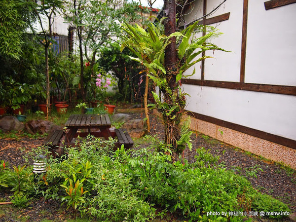 戲綠川民宿:【景點】【食記】南投戲綠川民宿&部落美食餐廳@埔里甫田六號探坑 : 清幽氛圍中的部落美味,但是太天然了