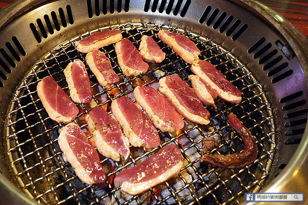 楓居酒燒：◆台北文山。捷運景美站【楓居酒燒】滿嘴燒肉喔伊西～日式燒肉。日式屋酒屋