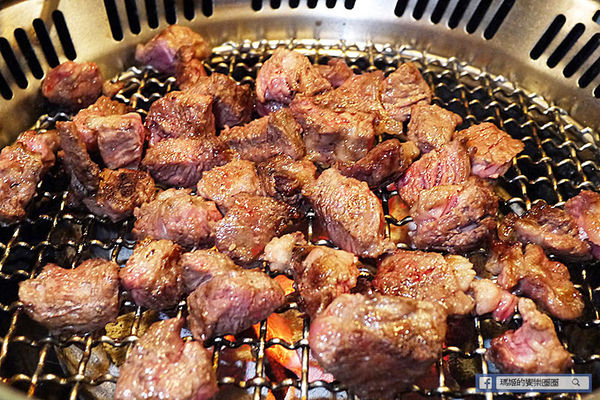 楓居酒燒：◆台北文山。捷運景美站【楓居酒燒】滿嘴燒肉喔伊西～日式燒肉。日式屋酒屋