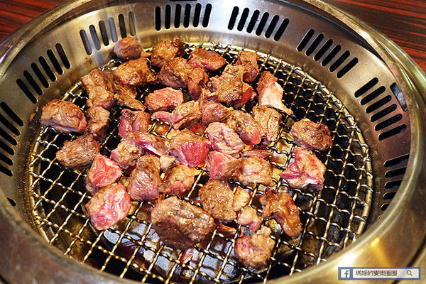 楓居酒燒：◆台北文山。捷運景美站【楓居酒燒】滿嘴燒肉喔伊西～日式燒肉。日式屋酒屋