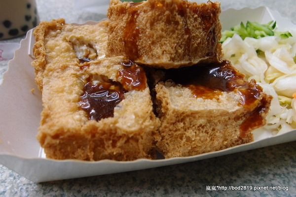 迷你臭豆腐：【台中北區】迷你臭豆腐－一中商圈內的臭豆腐（胖子雞丁、無名臭豆腐旁邊）