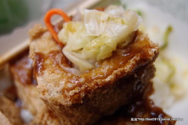 迷你臭豆腐：【台中北區】迷你臭豆腐－一中商圈內的臭豆腐（胖子雞丁、無名臭豆腐旁邊）