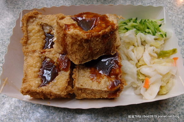 迷你臭豆腐：【台中北區】迷你臭豆腐－一中商圈內的臭豆腐（胖子雞丁、無名臭豆腐旁邊）