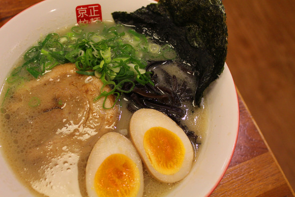 京正拉麵：[台南]巷弄內的日本味 京正拉麵