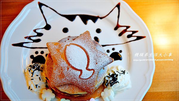 貓小路cafe:【食記/基隆市】超萌超Q的貓王鬆餅~你千萬不能錯過♪♪貓小路cafe♪♪
