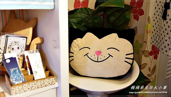 貓小路cafe:【食記/基隆市】超萌超Q的貓王鬆餅~你千萬不能錯過♪♪貓小路cafe♪♪