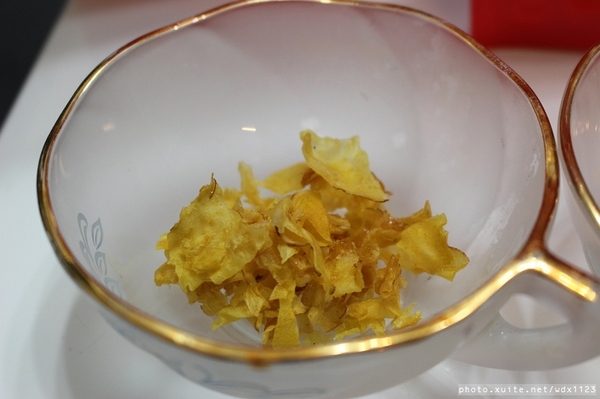 夯記地瓜酥：夯記地瓜酥✪甜度適中、口味選擇多、送禮好選擇