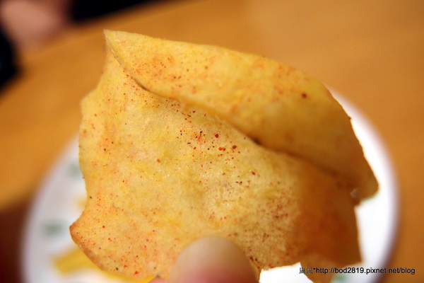 夯記地瓜酥：＜試吃＞【宅配】夯記地瓜酥－唰嘴的點心，忍不住一片接一片＞＜芥末、海苔口味好特別（台南府城伴手禮）