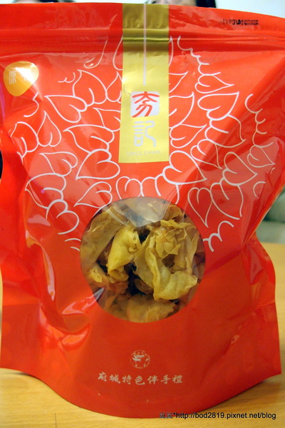 夯記地瓜酥：＜試吃＞【宅配】夯記地瓜酥－唰嘴的點心，忍不住一片接一片＞＜芥末、海苔口味好特別（台南府城伴手禮）