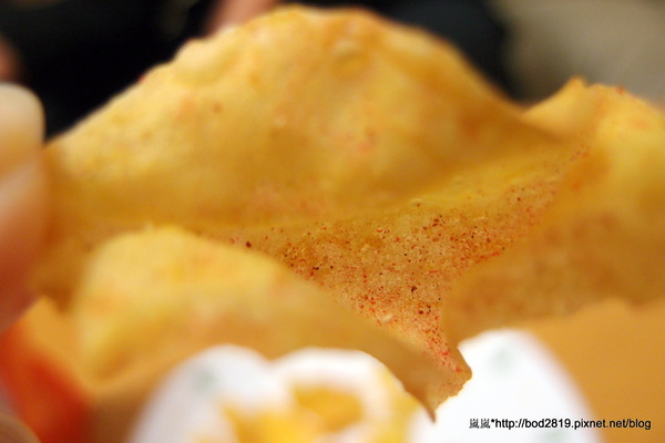 夯記地瓜酥：＜試吃＞【宅配】夯記地瓜酥－唰嘴的點心，忍不住一片接一片＞＜芥末、海苔口味好特別（台南府城伴手禮）