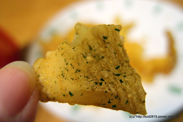 夯記地瓜酥：＜試吃＞【宅配】夯記地瓜酥－唰嘴的點心，忍不住一片接一片＞＜芥末、海苔口味好特別（台南府城伴手禮）