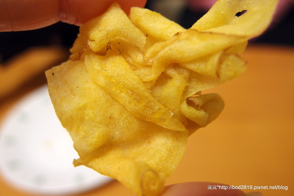 夯記地瓜酥：＜試吃＞【宅配】夯記地瓜酥－唰嘴的點心，忍不住一片接一片＞＜芥末、海苔口味好特別（台南府城伴手禮）