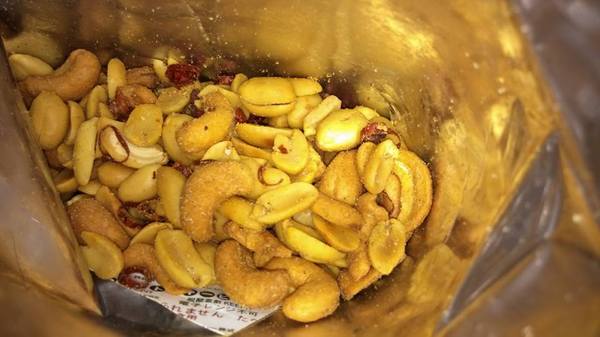 萬歲牌堅果系列：＊試吃！萬歲牌麻辣雙果，每天適量堅果有助身體健康＊