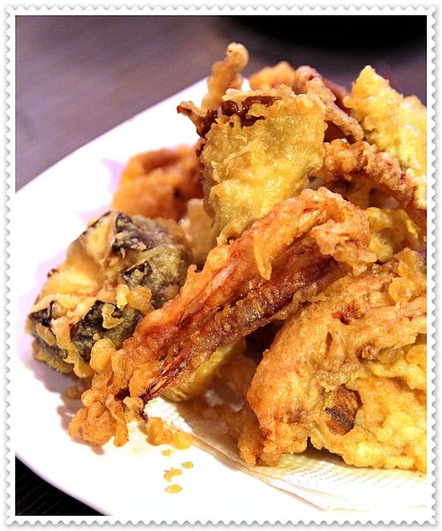 請客居酒屋,帝王蟹海鮮鍋,豪華生魚片拼盤,鹽烤鮭魚炒飯,明太子生蠔,酒蒸喜知次 ,