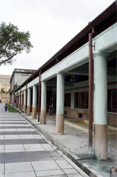 花蓮文化創意產業園區(Hualien Cultural and Creative)：[花蓮爆點一日遊]花蓮 文化創意園區~rock and roll青年聚集之地