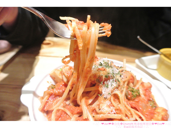 Churro'K 啾拿棒專賣店:【食記】oO。台北 東區 Churro'K 啾拿棒專賣店 蝦咪?!現在不用跑西班牙,也可以吃到專業又好吃的吉拿棒啦~。o○。