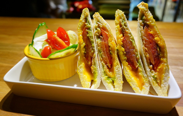 Churro'K 啾拿棒專賣店：【台北．捷運忠孝敦化站】Churro'K 啾拿棒專賣店