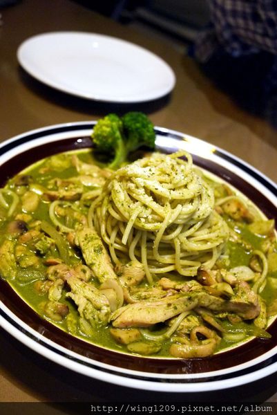 岩磨坊：【板橋美食】岩磨坊。用心料理的美味手工披薩＆義大利麵體驗