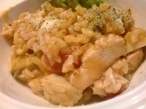 岩磨坊:吃過pasta?吃過pizza?那有沒有吃過pizza+pasta! Pasta pizza就在岩磨坊!