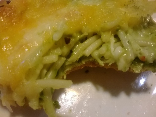 岩磨坊:吃過pasta?吃過pizza?那有沒有吃過pizza+pasta! Pasta pizza就在岩磨坊!