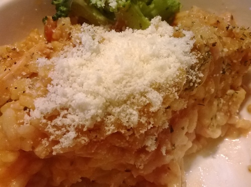 岩磨坊:吃過pasta?吃過pizza?那有沒有吃過pizza+pasta! Pasta pizza就在岩磨坊!