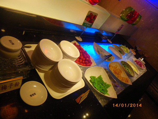 錢櫃(中壢中央店):錢櫃KTV中壢店-熟食吃到飽˙經濟實惠