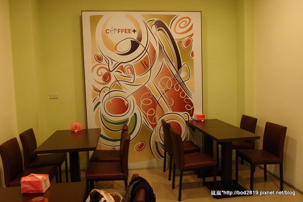 咖啡家COFFEE+:【台中潭子】咖啡家COFFEE+-早午餐CP值很高,鬆餅也只要50元!(也有賣義大利麵喔)