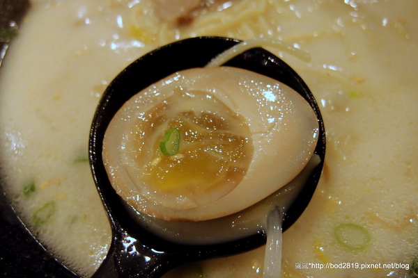 御之饌日式料理(家樂福桂林店4樓):【台北萬華】御之饌日式料理-鮭魚丼飯新鮮美味,雙拼丼牛肉鮮嫩可口,但食量大可能吃不飽(家樂福桂林店4樓)