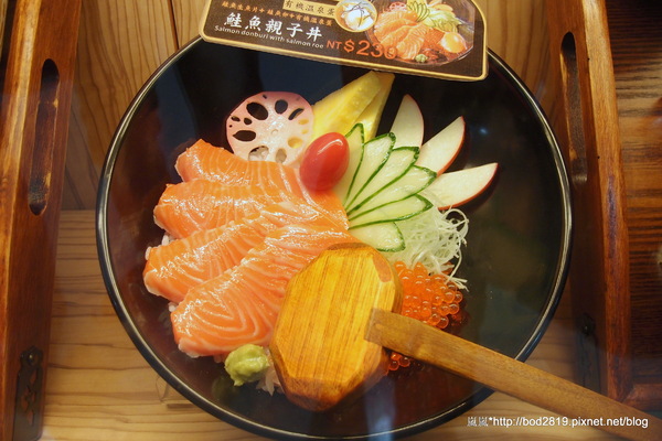 御之饌日式料理(家樂福桂林店4樓):【台北萬華】御之饌日式料理-鮭魚丼飯新鮮美味,雙拼丼牛肉鮮嫩可口,但食量大可能吃不飽(家樂福桂林店4樓)