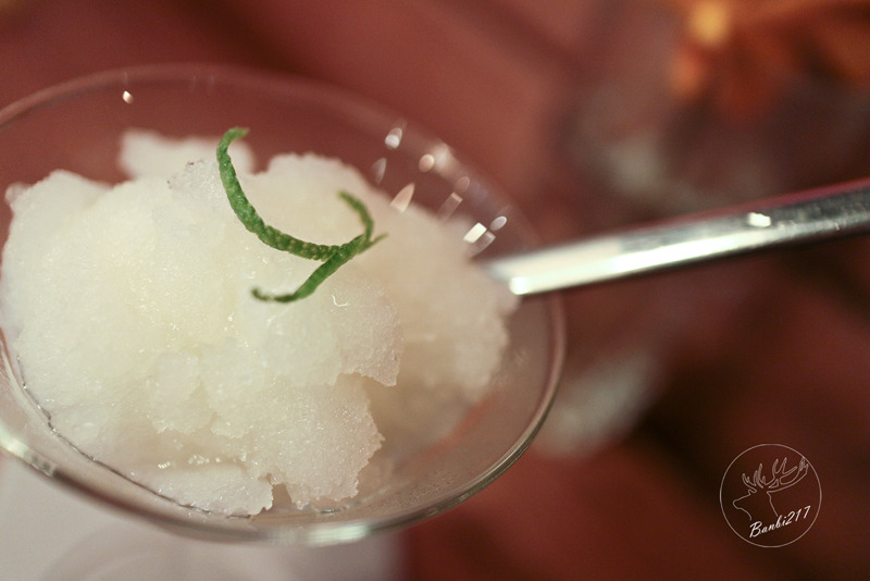 Banbi217 美食旅遊: 她他小曼谷 Thai Cafe Together,泰式下午茶、泰式早午餐、泰式義大利麵、泰國菜、泰式料理、蝦餅、咖哩(捷運六張犁站,台北大安區)