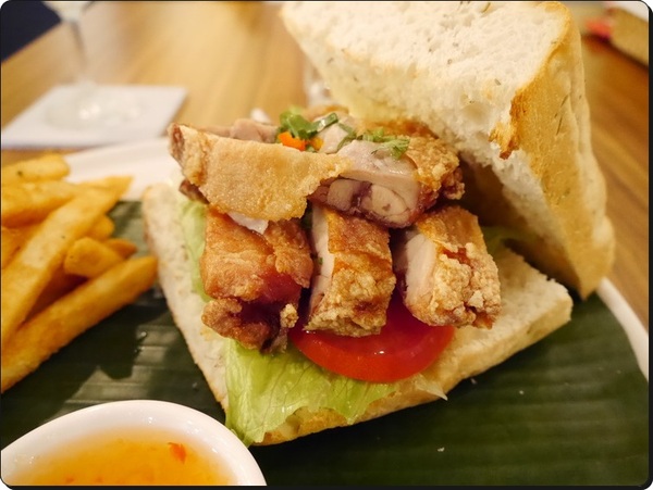 她他小曼谷(她他小館):【大安區】她他小曼谷 Thai Café Together-很有異國情調的泰式雙層下午茶