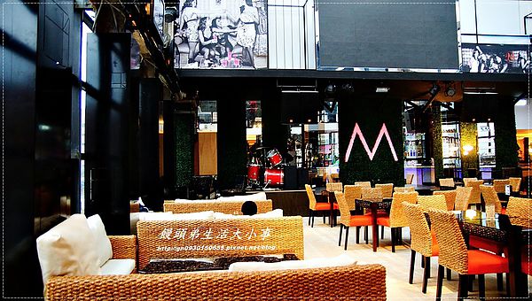 Roof M Cafe：【食記/台北市】玻璃屋～讓你有接近天空的機會♪♪Roof M Cafe♪♪