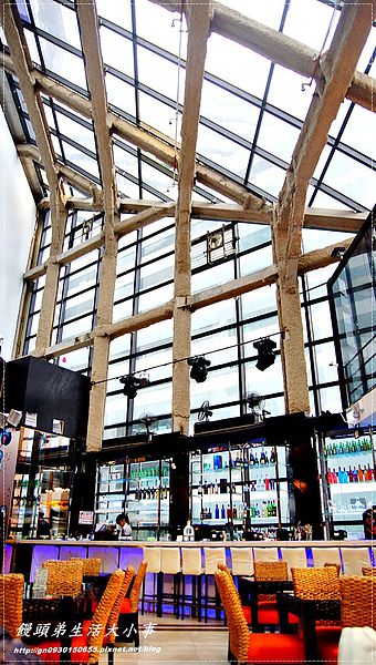 Roof M Cafe：【食記/台北市】玻璃屋～讓你有接近天空的機會♪♪Roof M Cafe♪♪