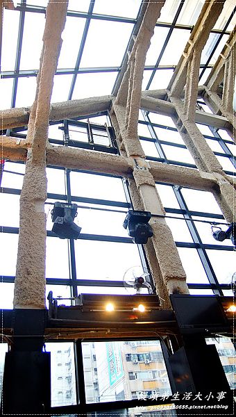 Roof M Cafe：【食記/台北市】玻璃屋～讓你有接近天空的機會♪♪Roof M Cafe♪♪