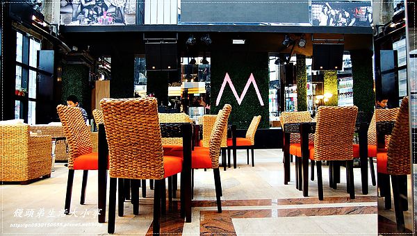 Roof M Cafe：【食記/台北市】玻璃屋～讓你有接近天空的機會♪♪Roof M Cafe♪♪
