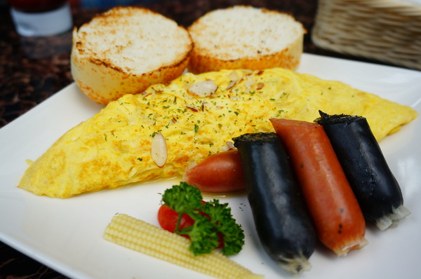 Roof M Cafe:【台北.信義安和站】Roof M Cafe-無敵採光。氣氛超棒