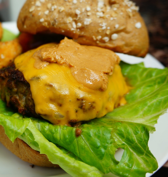 Roof M Cafe:【台北.信義安和站】Roof M Cafe-無敵採光。氣氛超棒