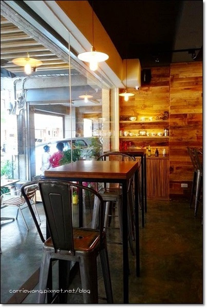 1984 Coffee Shop (8)