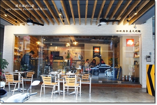 1984 Coffee Shop (3)