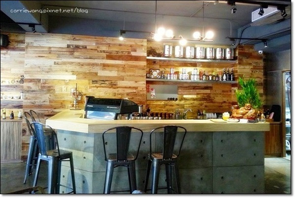 1984 Coffee Shop (4)