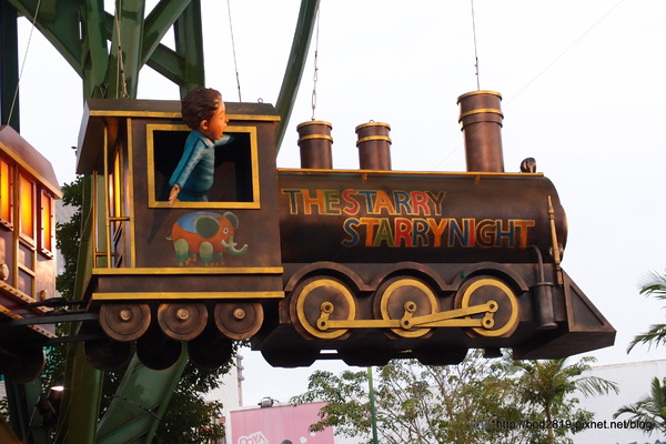 幾米 飛天火車 星空號:【宜蘭市】幾米飛天火車星空號-超可愛的飛天火車!夜晚更是美!