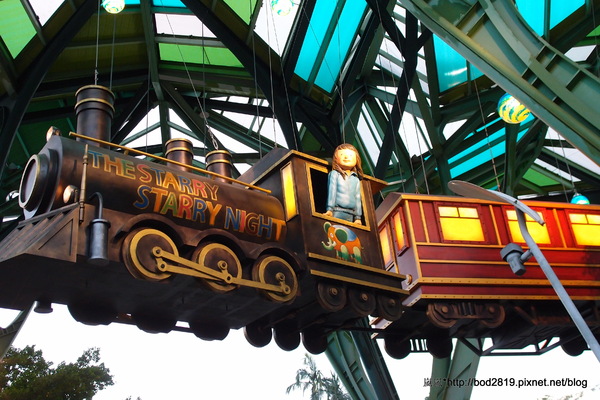 幾米 飛天火車 星空號:【宜蘭市】幾米飛天火車星空號-超可愛的飛天火車!夜晚更是美!