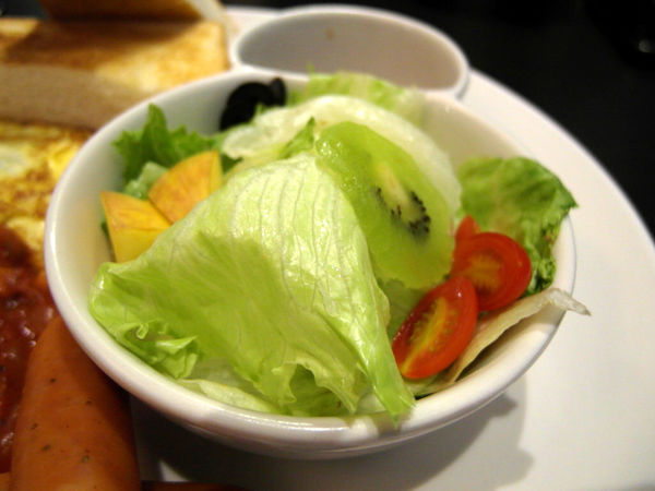 OSKA brunch coffee wine:【大直】oska。巷弄中的溫馨小店