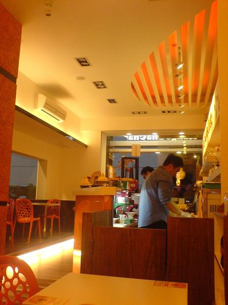 芒果恰恰冰館(忠孝店)：芒果恰恰冰館(忠孝店)