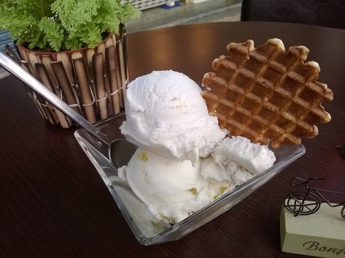 吉娜多義式手工冰淇淋(King Gelato)：口味無窮變、隱藏巷弄的No.1——King Gelato吉娜多義式手工冰淇淋