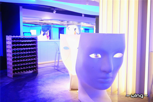 VIVO 光癮時尚餐飲：［台北東區］潮流亮點餐廳。【VIVO 光癮時尚餐飲】TAPAS/西班牙海鮮燉飯/Gelato冰淇淋/酒品體驗(捷運忠孝復興/忠孝敦化站美食)