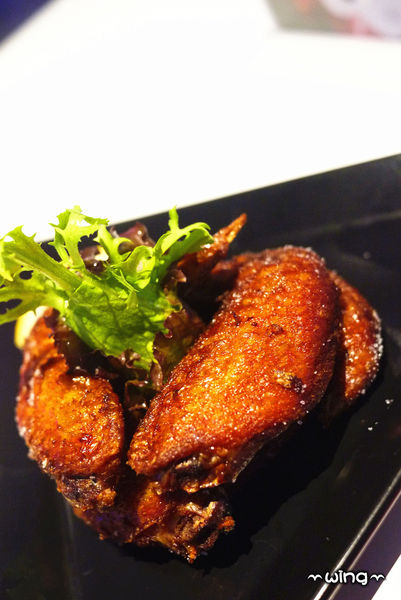 VIVO 光癮時尚餐飲：［台北東區］潮流亮點餐廳。【VIVO 光癮時尚餐飲】TAPAS/西班牙海鮮燉飯/Gelato冰淇淋/酒品體驗(捷運忠孝復興/忠孝敦化站美食)